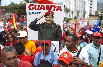 Tổng thống Chavez đang dần trở lại công việc ảnh 1