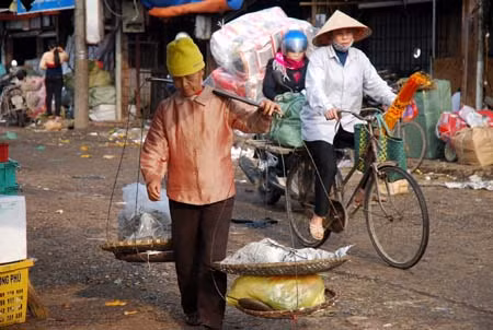 Lao động tự do kiếm việc Tết ảnh 2