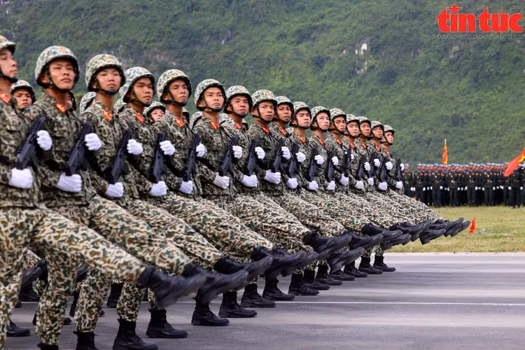 Toàn cảnh buổi tổng hợp luyện diễu binh, diễu hành lần thứ 2 tại Hà Nội