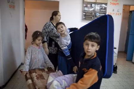 Trẻ em Gaza giữa hai làn đạn ảnh 2