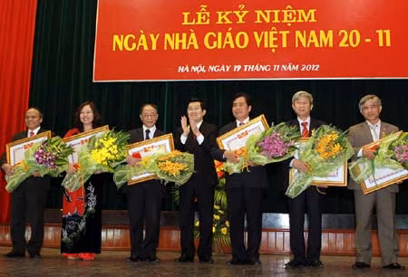 Chủ tịch nước Trương Tấn Sang dự lễ kỷ niệm tại Học viện Chính trị - Hành chính quốc gia Hồ Chí Minh ảnh 1
