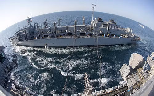 Cuộc sống trên tàu sân bay Mỹ đang áp sát Iran ảnh 8