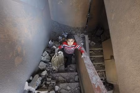 Trẻ em Gaza giữa hai làn đạn ảnh 8