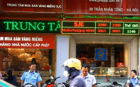 Giá vàng giảm hơn 800.000 đồng/lượng ảnh 1