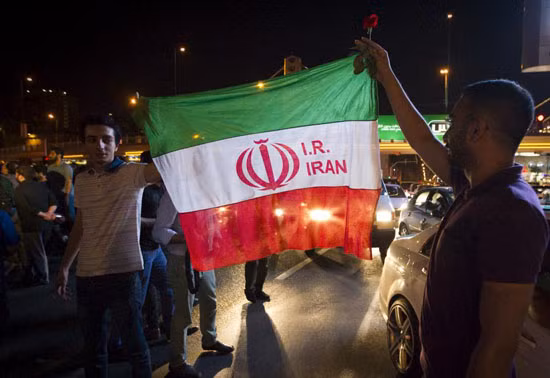 Người Iran ăn mừng thỏa thuận lịch sử ảnh 3
