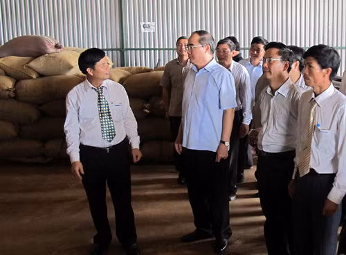 Chủ tịch Ủy ban Trung ương MTTQ làm việc tại tỉnh Đắk Lắk ảnh 1