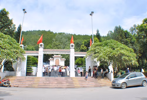Huyền thoại Thanh niên xung phong trong thi ca và âm nhạc ảnh 1