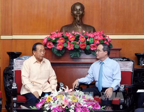 Tăng cường phối hợp Mặt trận hai nước Việt - Lào ảnh 1