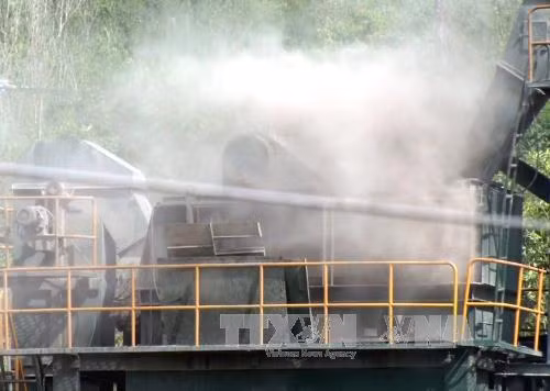 Xử lý tình trạng nổ mìn khai thác đá làm nứt nhà dân ảnh 1