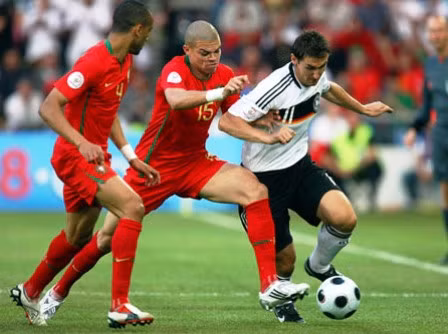 EURO 2012: Bữa tiệc đầy duyên nợ giữa Đức và Bồ Đào Nha ảnh 1