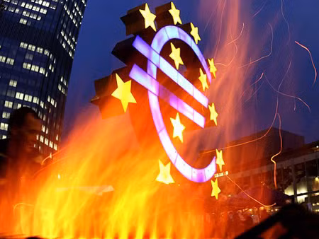 Các nước chuẩn bị cho khả năng Hy Lạp rời khỏi Eurozone như thế nào? ảnh 1