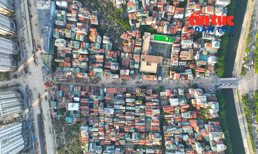 Ngõ 381 Nguyễn Khang, phường Cầu Giấy, Hà Nội.
