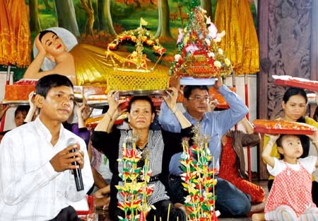 Mùa lễ dâng y của Phật giáo Nam tông Khmer ảnh 8