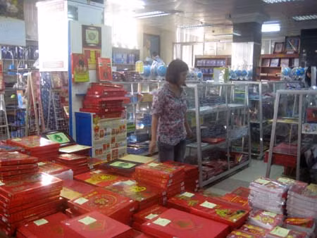 Thị trường lịch 2013: Giá tăng, khách hàng giảm ảnh 1