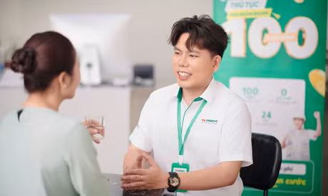 Tạo sinh kế bền vững, FE CREDIT sát cánh cùng nữ lái xe công nghệ