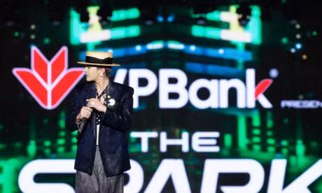 Bộ đôi '3 bích' mới của fan Kpop Việt: VPShow và thẻ VPBank