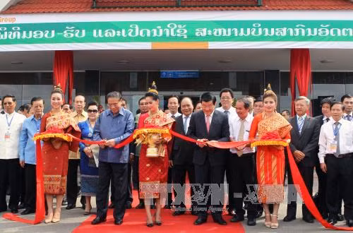 Chủ tịch nước dự lễ khánh thành sân bay quốc tế Attapeu, Lào ảnh 1