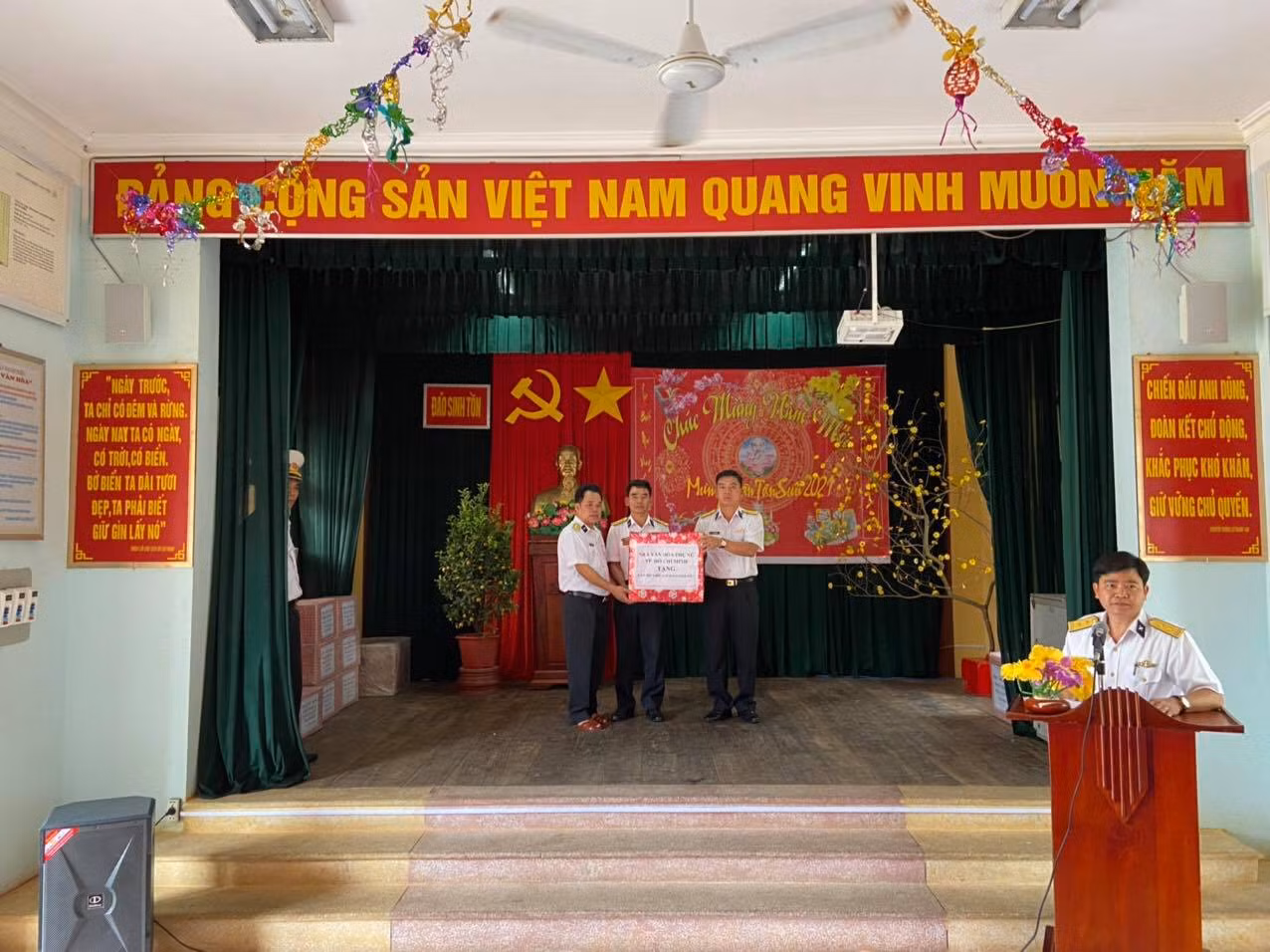 Chú thích ảnh