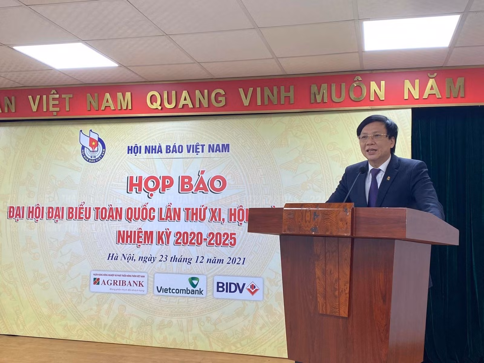 Chú thích ảnh