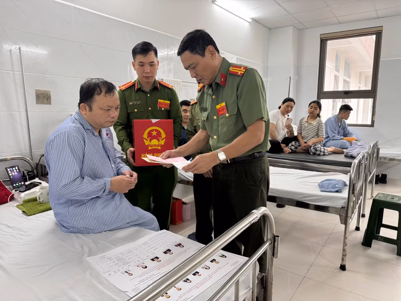 Chú thích ảnh