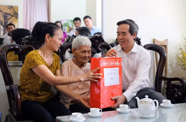 Tây Bắc ghi ơn những người con trung hiếu ảnh 1