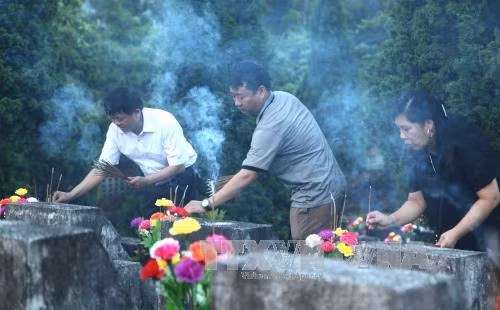 Kỷ niệm 70 năm Ngày Thương binh - Liệt sỹ với nhiều hoạt động ý nghĩa ảnh 1