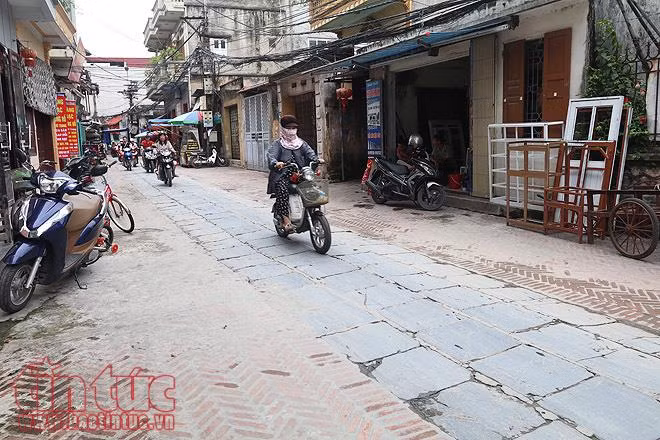 Con đường lát đá xanh độc đáo nhất Việt Nam ảnh 4
