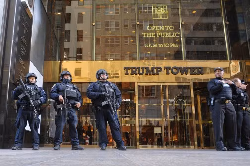 Quân đội Mỹ chi 3 tỉ đồng/tháng thuê văn phòng ở Tháp Trump ảnh 1