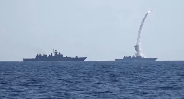 Hai tháng dồn dập tấn công IS, Nga giúp Syria giải phóng 20.000 km2 lãnh thổ ảnh 1