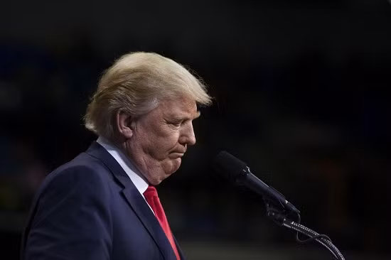 Chỉ 27% người Mỹ nghĩ ông Trump sẽ hoàn thành nhiệm kỳ Tổng thống ảnh 1