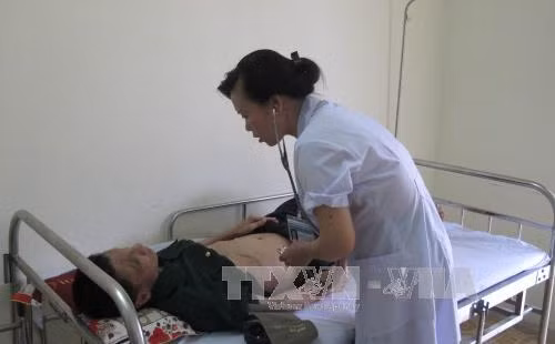 Nữ bác sỹ của thương, bệnh binh ảnh 1