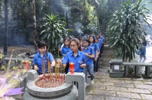 Viết tiếp truyền thống 'Đền ơn đáp nghĩa', 'Uống nước nhớ nguồn' ảnh 2