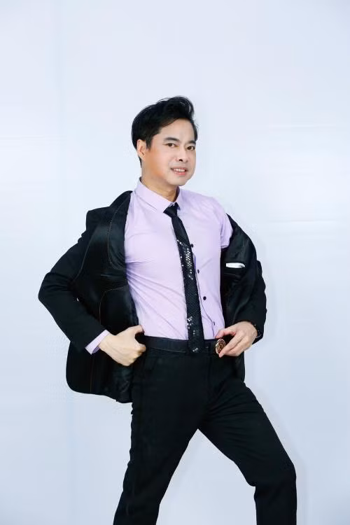Tối nay, nghe Elvis Phương, Ngọc Sơn trải lòng qua những ca khúc bolero về mưa ảnh 2