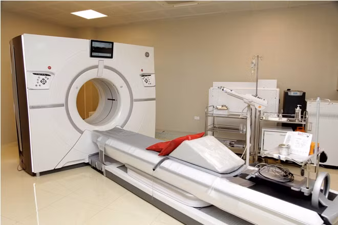 Bệnh viện Hữu Nghị đầu tư máy chụp cắt lớp CT hiện đại nhất, giảm tới 82% liều lượng phóng xạ ảnh 2