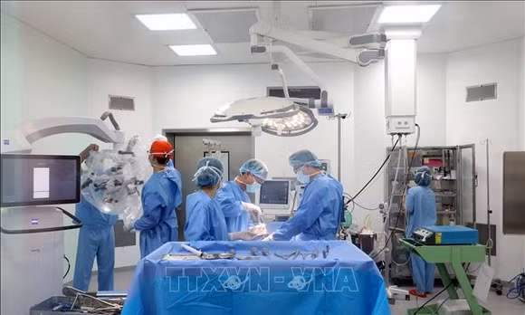 Hiện thực hóa mong muốn được khám, điều trị kĩ thuật cao tại cơ sở
