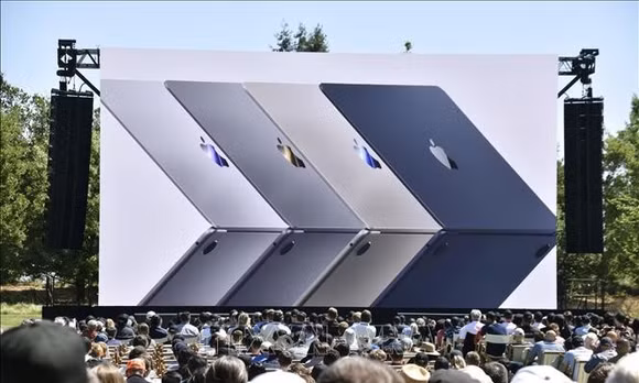 Apple dự kiến ra mắt máy tính xách tay màn hình cảm ứng đầu tiên