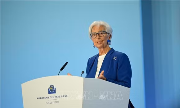 ECB phát đi thông điệp về tự chủ AI
