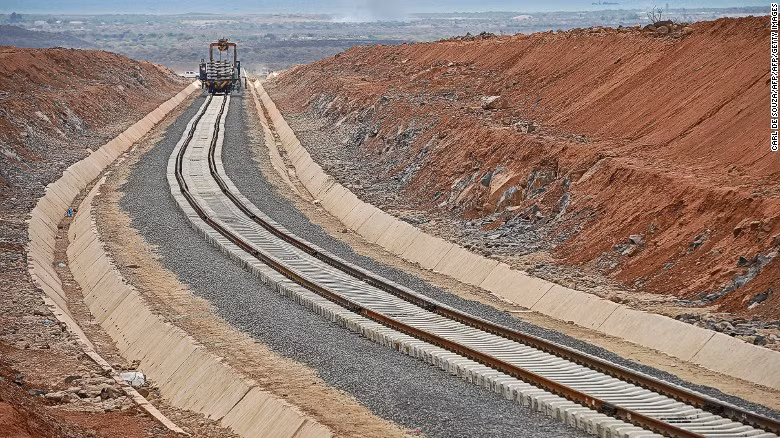 Trung Quốc triển khai binh sĩ tới căn cứ quân sự đầu tiên ở nước ngoài ảnh 3