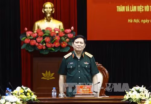 Bộ trưởng Ngô Xuân Lịch: Quân đội tham gia phát triển kinh tế là quan điểm đúng đắn và nhất quán ảnh 1