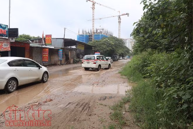 Đường Nguyễn Cảnh Dị xuống cấp nghiêm trọng, tiềm ẩn nguy cơ tai nạn ảnh 2