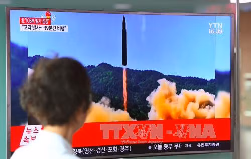 Tình báo Hàn Quốc tuyên bố Triều Tiên chưa thể làm chủ công nghệ ICBM ảnh 1
