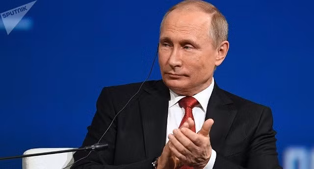 Tổng thống Putin sửa sai cho phiên dịch viên trong các lần đối thoại cấp cao ảnh 1