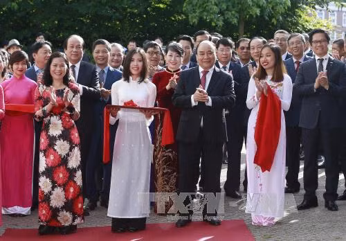 Thủ tướng Nguyễn Xuân Phúc tiếp lãnh đạo một số Hiệp hội và Tập đoàn kinh tế Hà Lan ảnh 4