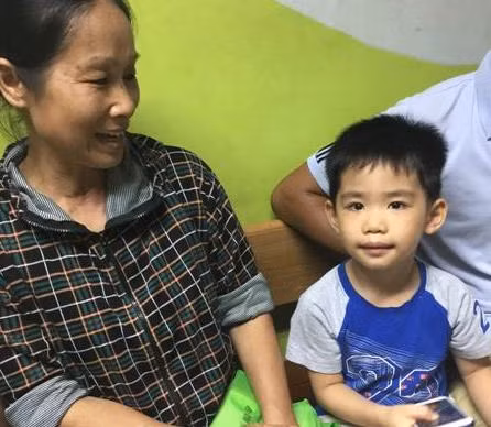 Cậu bé suốt 3 năm mong chờ được phẫu thuật ảnh 1