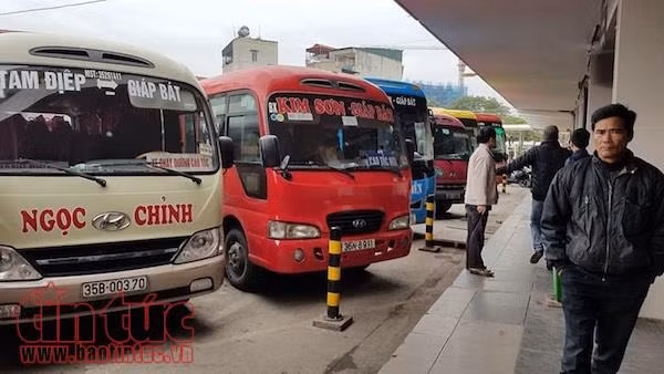 Hỗ trợ tối đa xe khách chuyển luồng tuyến về bến xe Giáp Bát và Yên Nghĩa ảnh 1