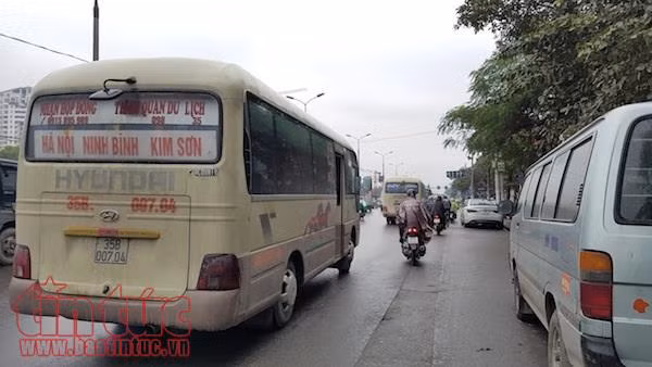 Hỗ trợ tối đa xe khách chuyển luồng tuyến về bến xe Giáp Bát và Yên Nghĩa ảnh 2