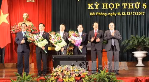 Hội đồng nhân dân các địa phương thông qua nhiều nghị quyết quan trọng ảnh 1