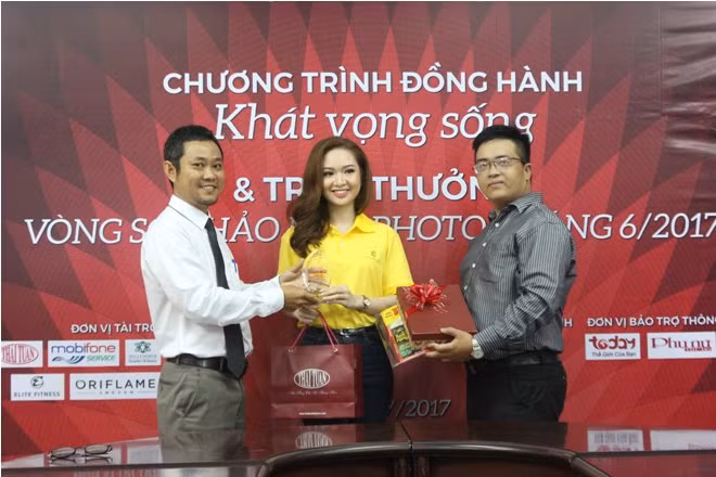 Miss Photo: Châu Ngọc Chân Trân xuất sắc trở thành 'Miss Màu Vàng' ảnh 2