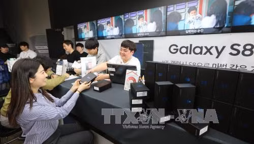 Samsung Galaxy S8 vượt mặt đàn anh Galaxy S7 ảnh 1