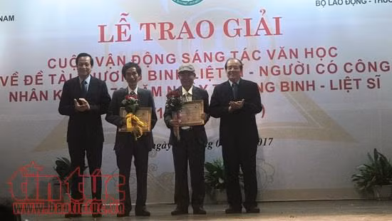 Trao giải cho 41 tác phẩm về đề tài thương binh liệt sĩ, người có công ảnh 1